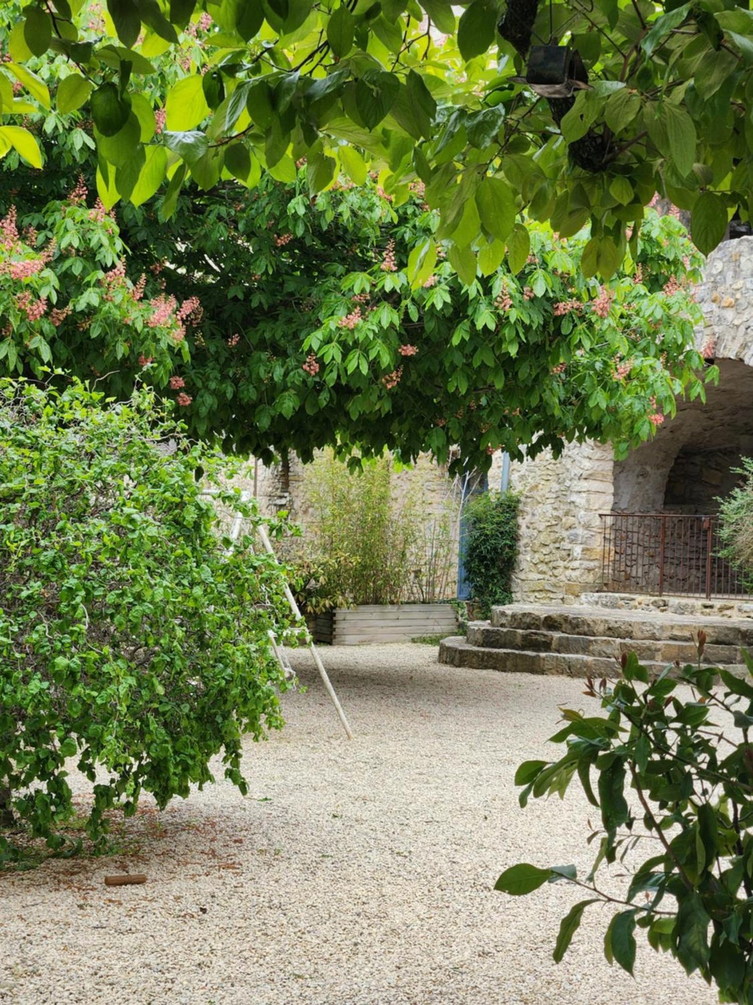 Gite De Charme 80 M², Piscine, Proche D'Uzes. Vezenobres Extérieur photo